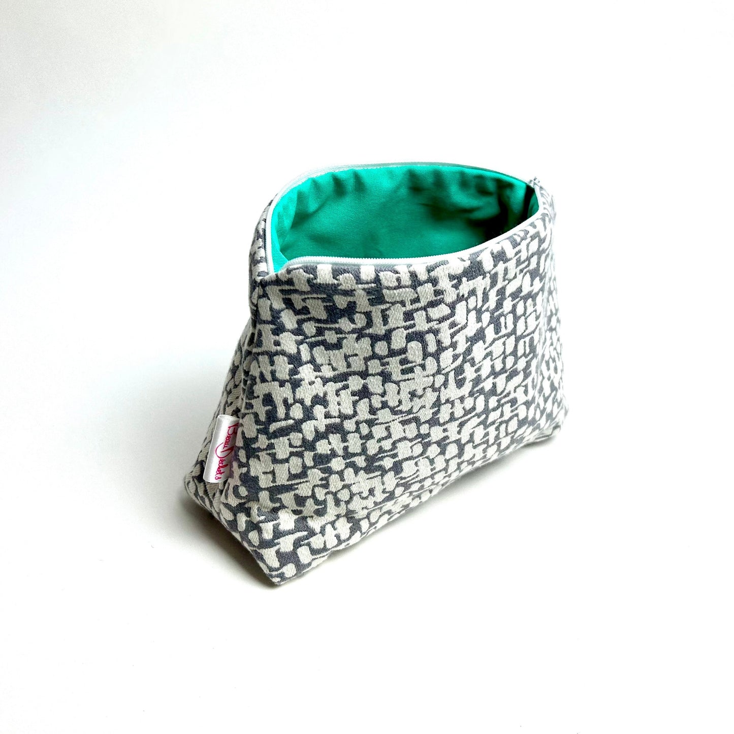 Small Pouch - Grey and White